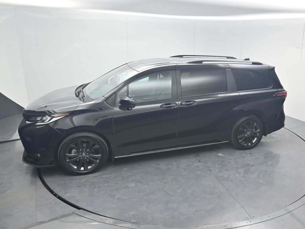 2025 Toyota Sienna XSE 7 Passenger