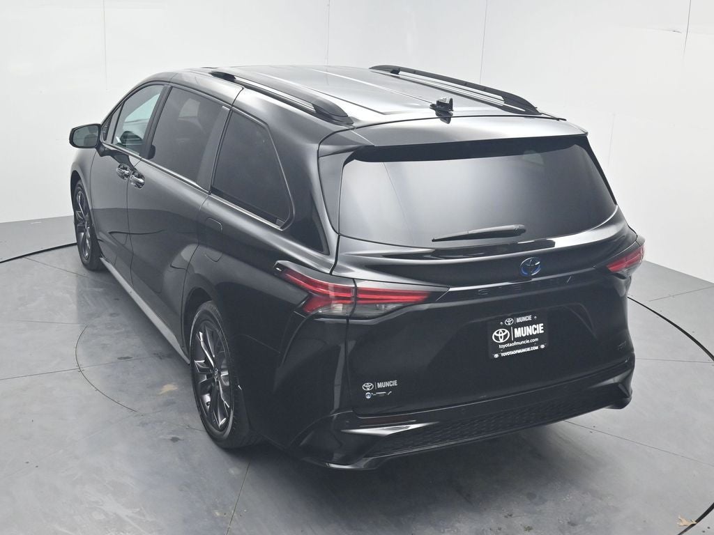 2025 Toyota Sienna XSE 7 Passenger
