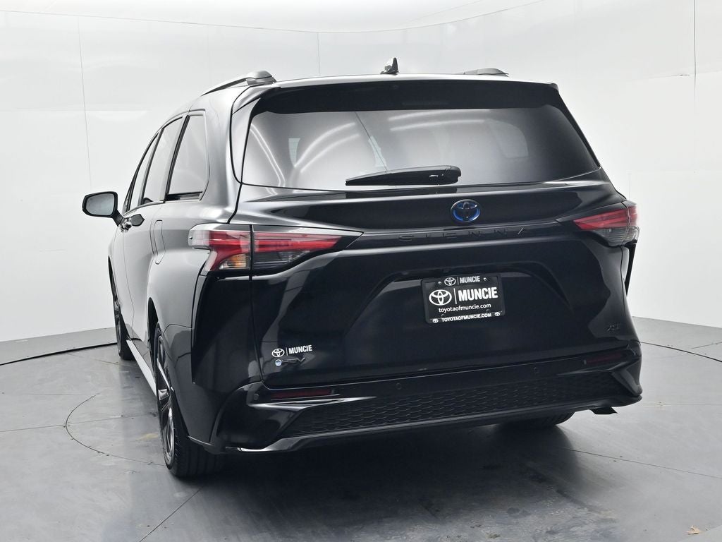 2025 Toyota Sienna XSE 7 Passenger