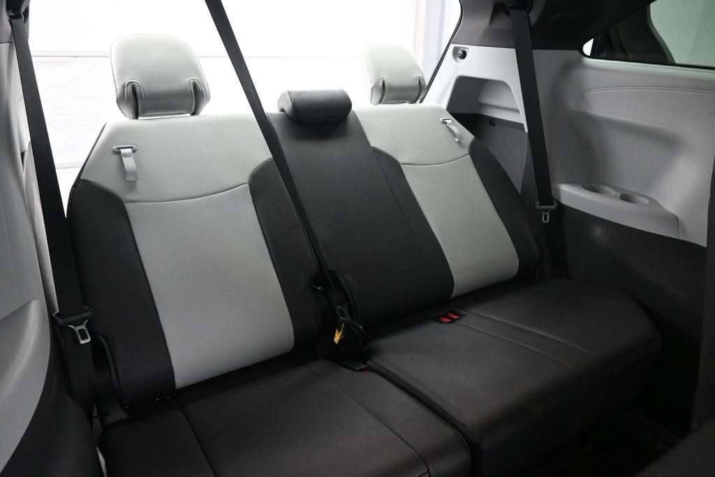 2024 Toyota Sienna XSE 7 Passenger