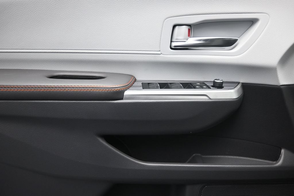2024 Toyota Sienna XSE 7 Passenger