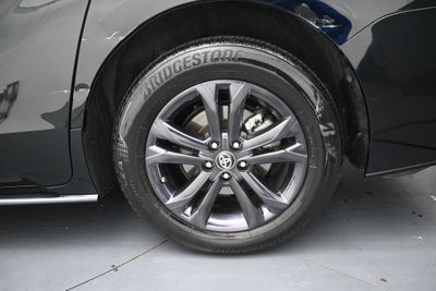 2024 Toyota Sienna XSE 7 Passenger