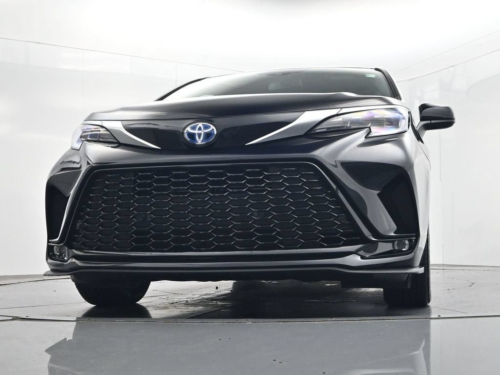 2024 Toyota Sienna XSE 7 Passenger