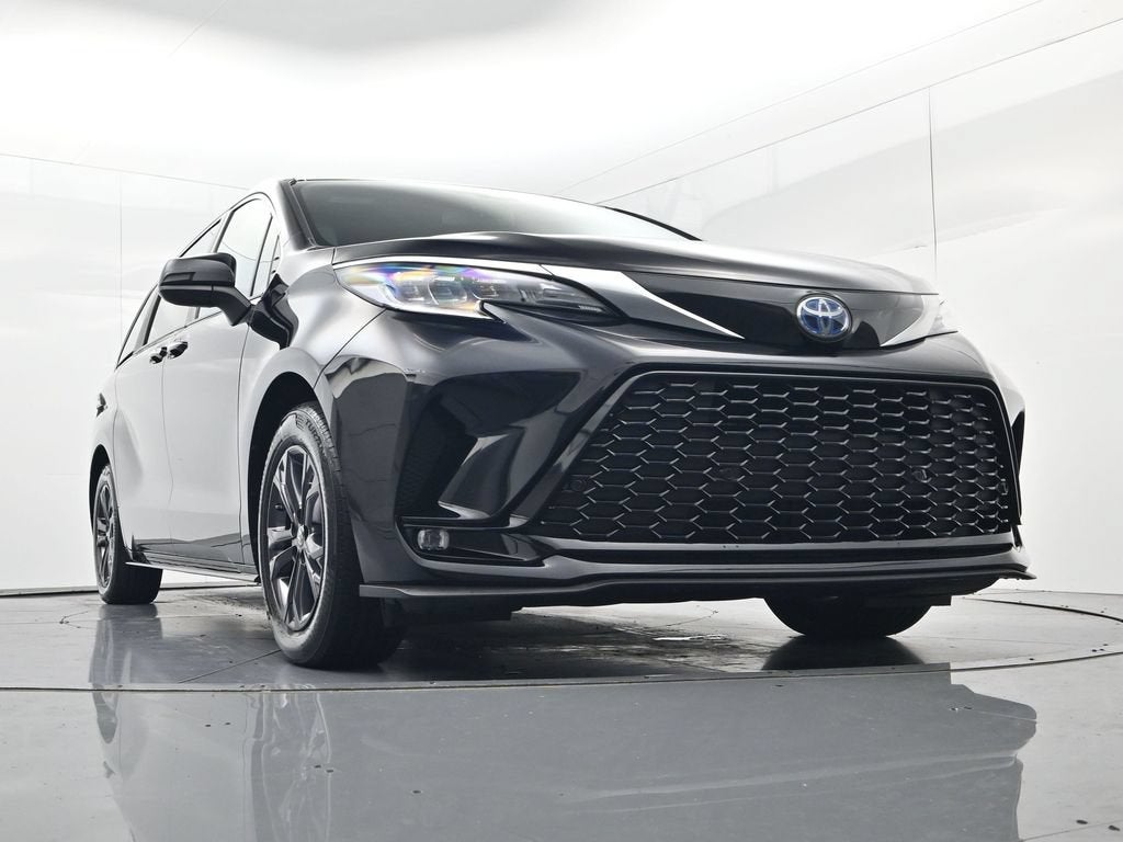 2024 Toyota Sienna XSE 7 Passenger