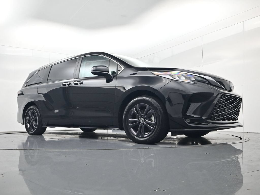 2024 Toyota Sienna XSE 7 Passenger