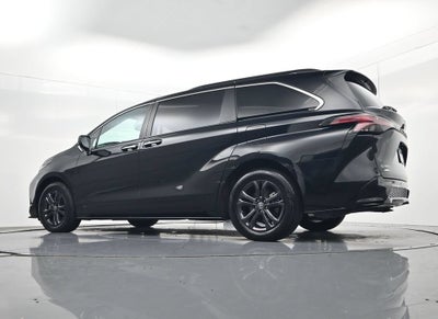 2024 Toyota Sienna XSE 7 Passenger