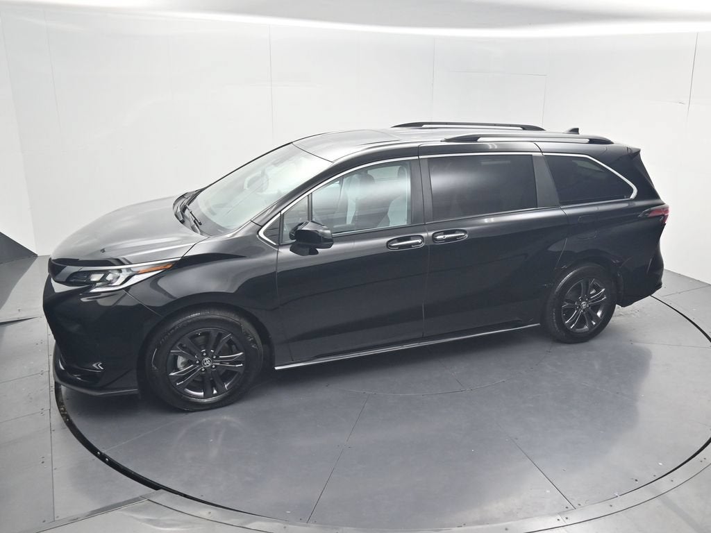 2024 Toyota Sienna XSE 7 Passenger