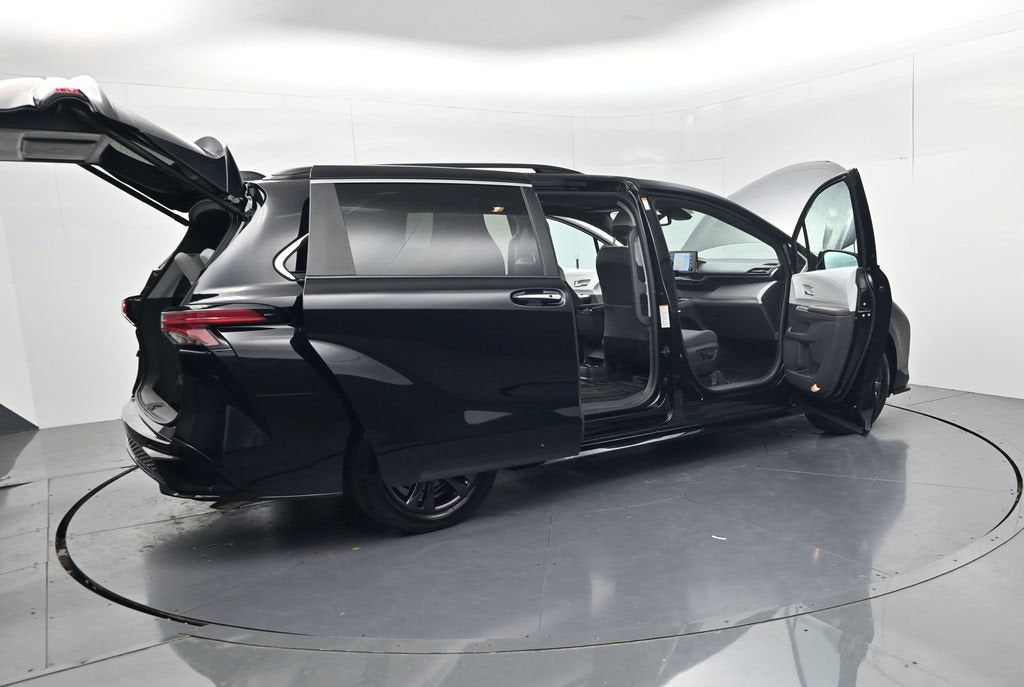 2024 Toyota Sienna XSE 7 Passenger