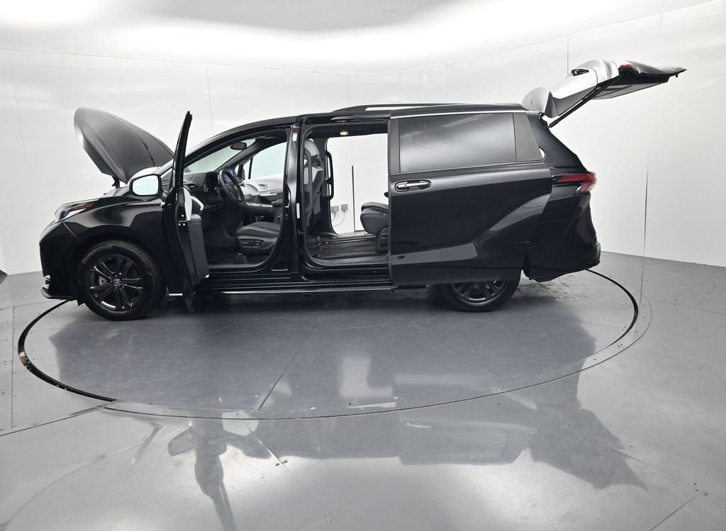 2024 Toyota Sienna XSE 7 Passenger