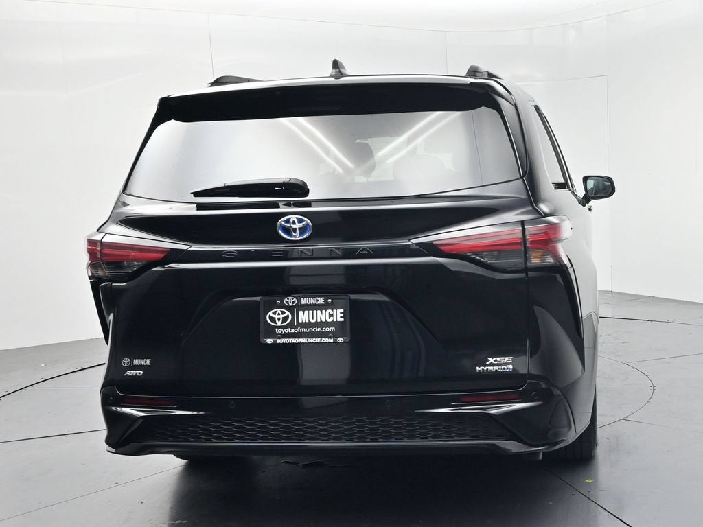 2024 Toyota Sienna XSE 7 Passenger