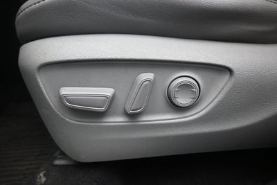 2022 Toyota Highlander Hybrid Platinum