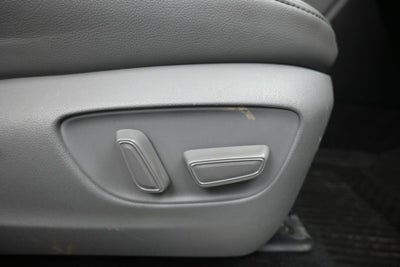 2022 Toyota Highlander Hybrid Platinum