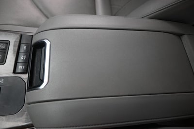2022 Toyota Highlander Hybrid Platinum