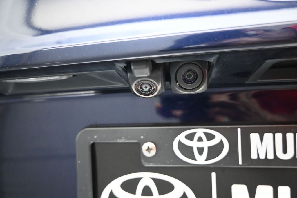 2022 Toyota Highlander Hybrid Platinum