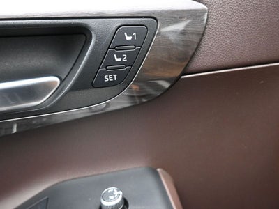 2022 Toyota Highlander Hybrid Platinum