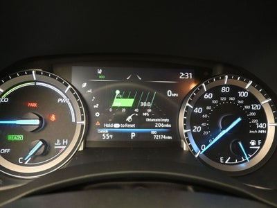 2022 Toyota Highlander Hybrid Platinum