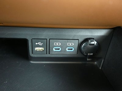 2022 Toyota Highlander Hybrid Platinum