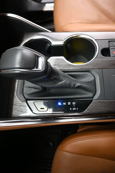 2022 Toyota Highlander Hybrid Platinum