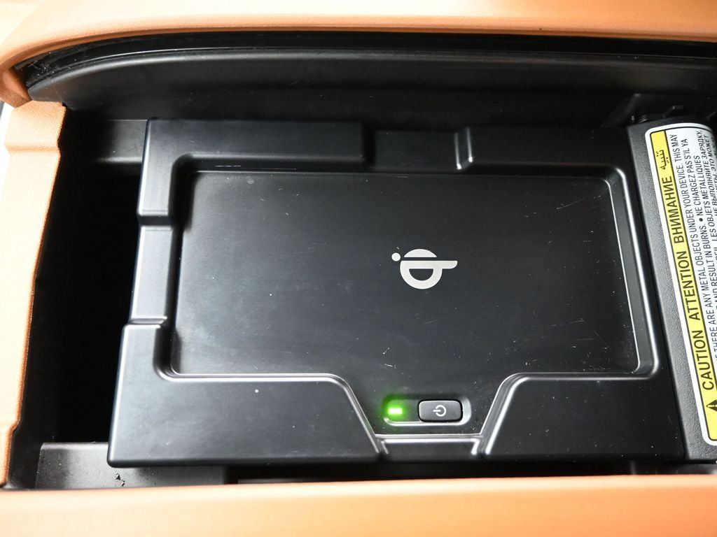 2022 Toyota Highlander Hybrid Platinum