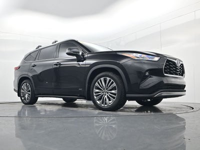 2022 Toyota Highlander Hybrid Platinum