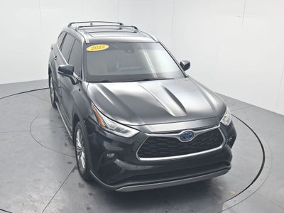 2022 Toyota Highlander Hybrid Platinum