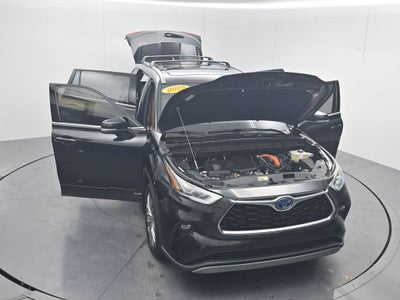 2022 Toyota Highlander Hybrid Platinum