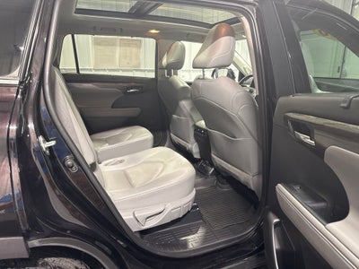 2020 Toyota Highlander Platinum