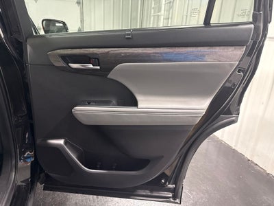 2020 Toyota Highlander Platinum