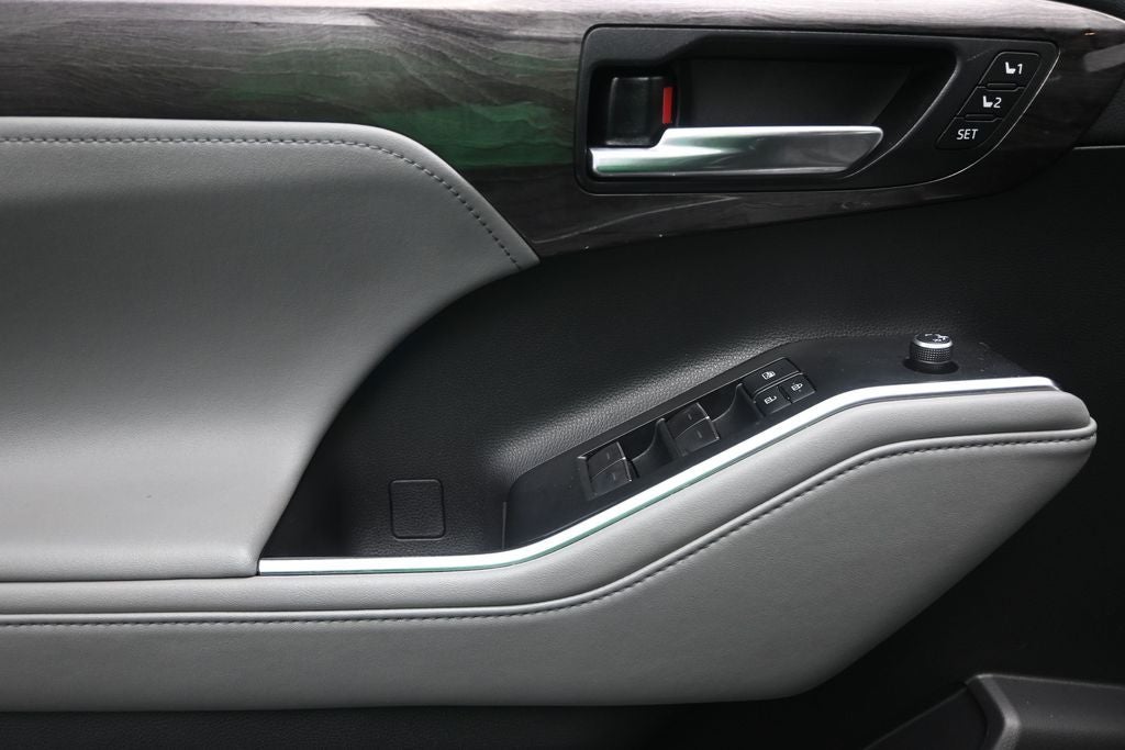 2020 Toyota Highlander Platinum