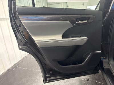 2020 Toyota Highlander Platinum