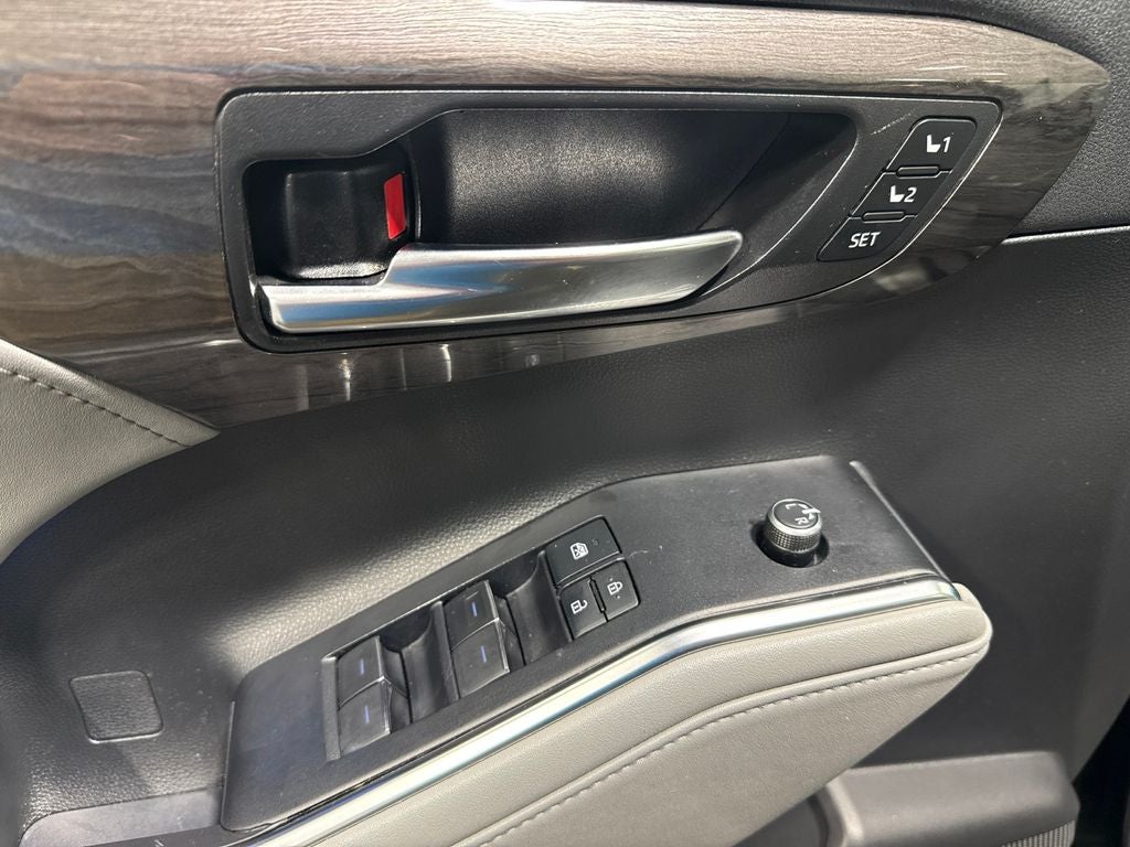2020 Toyota Highlander Platinum