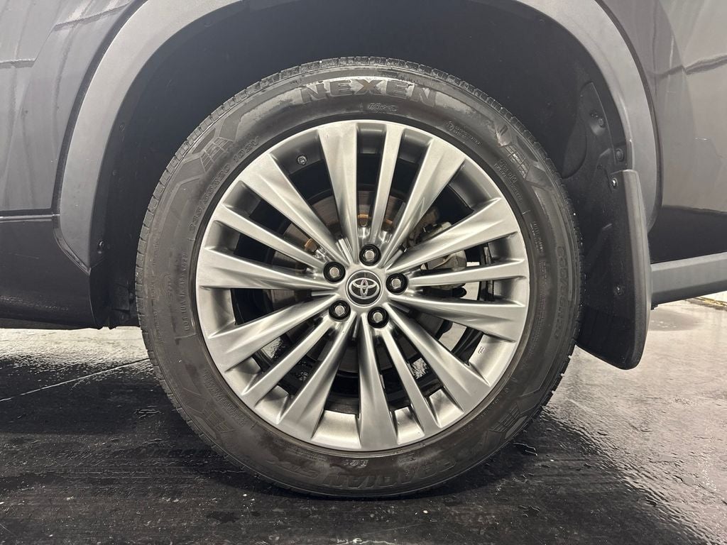 2020 Toyota Highlander Platinum
