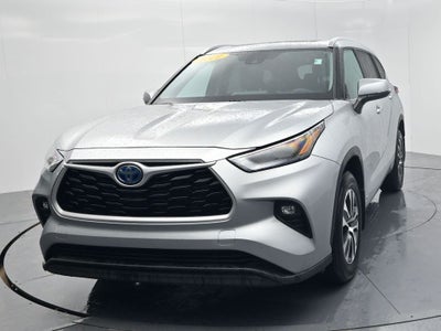2022 Toyota Highlander Hybrid XLE