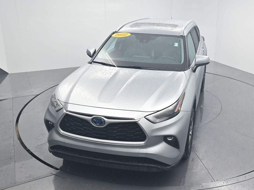 2022 Toyota Highlander Hybrid XLE
