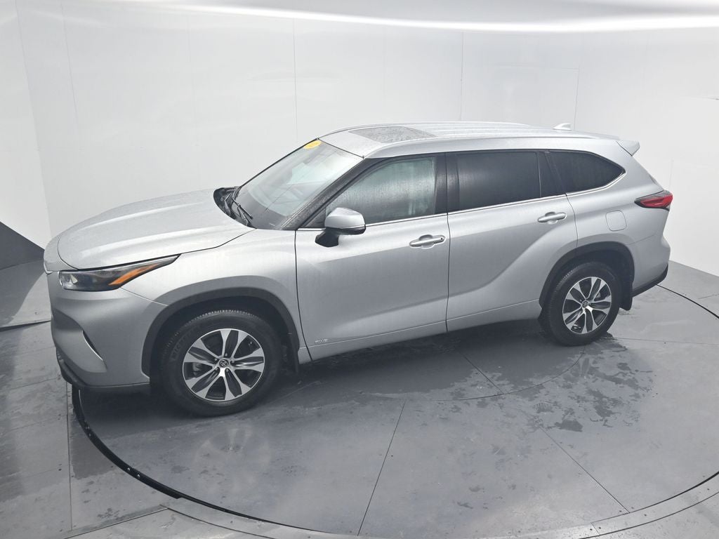 2022 Toyota Highlander Hybrid XLE