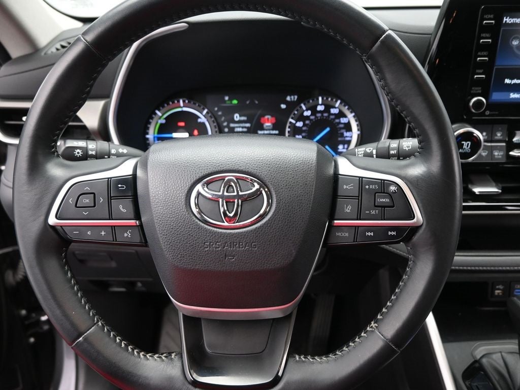 2022 Toyota Highlander Hybrid XLE