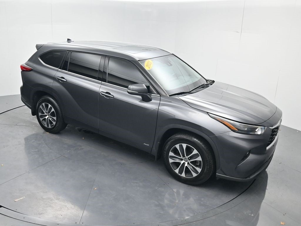 2022 Toyota Highlander Hybrid XLE