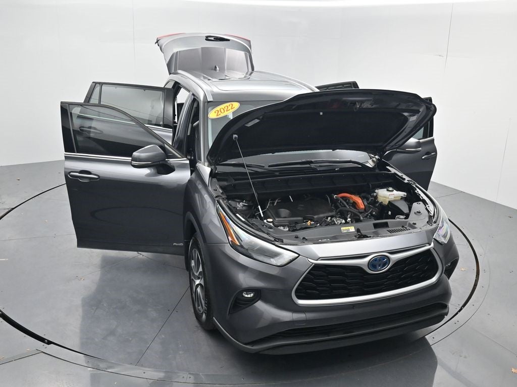 2022 Toyota Highlander Hybrid XLE