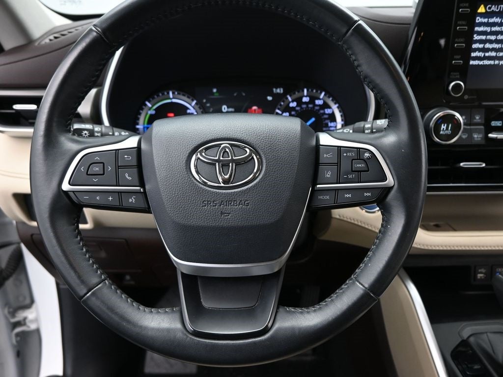 2022 Toyota Highlander Hybrid XLE