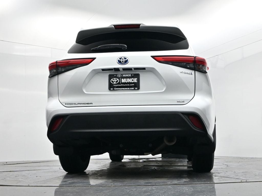 2022 Toyota Highlander Hybrid XLE