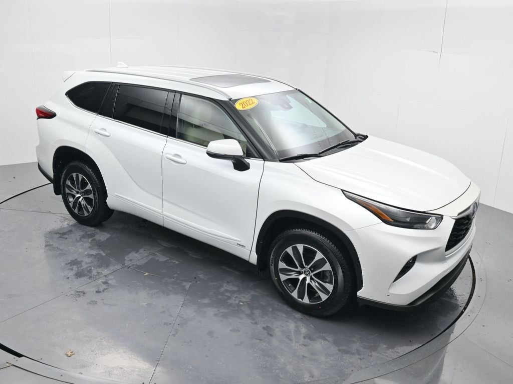 2022 Toyota Highlander Hybrid XLE