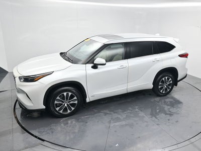 2022 Toyota Highlander Hybrid XLE