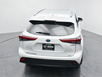 2022 Toyota Highlander Hybrid XLE