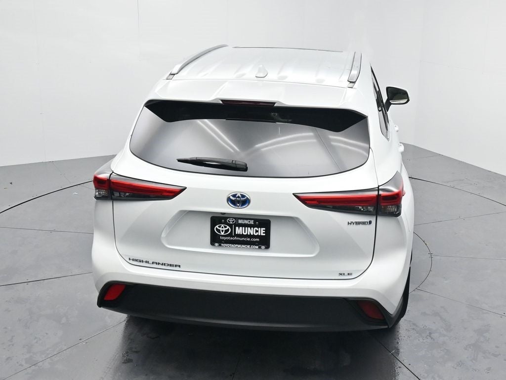 2022 Toyota Highlander Hybrid XLE