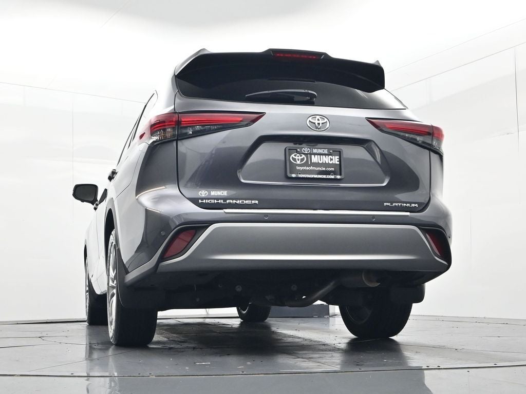 2024 Toyota Highlander Platinum