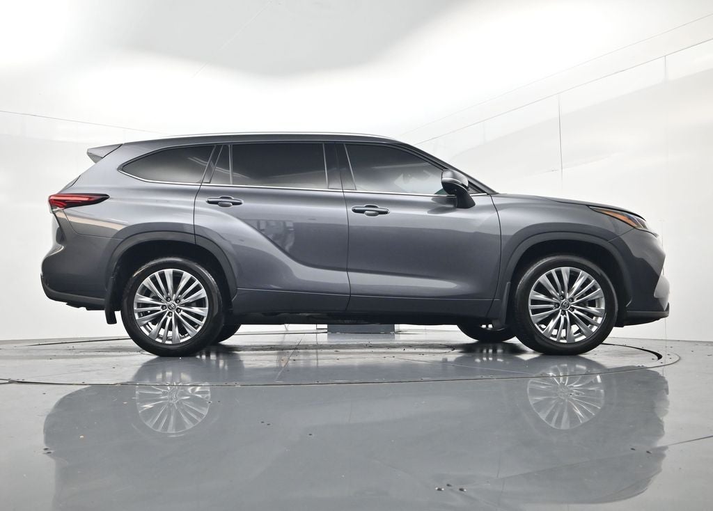 2024 Toyota Highlander Platinum