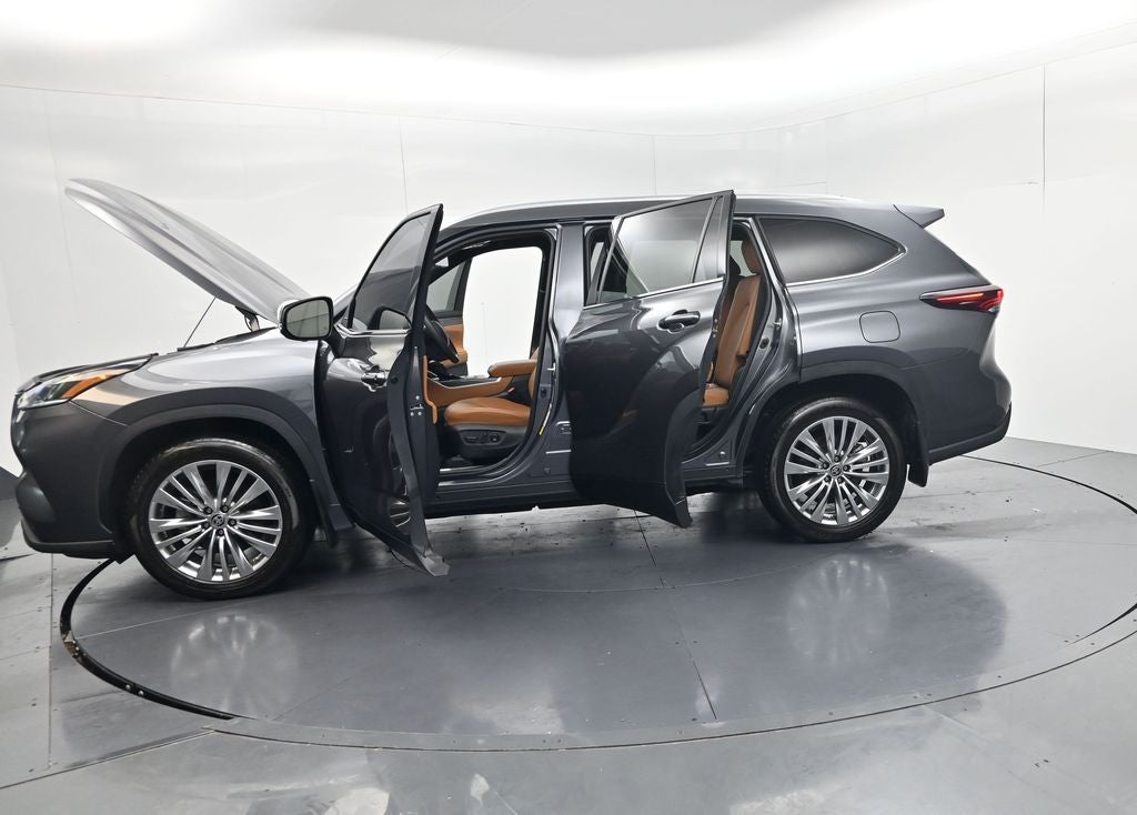 2024 Toyota Highlander Platinum
