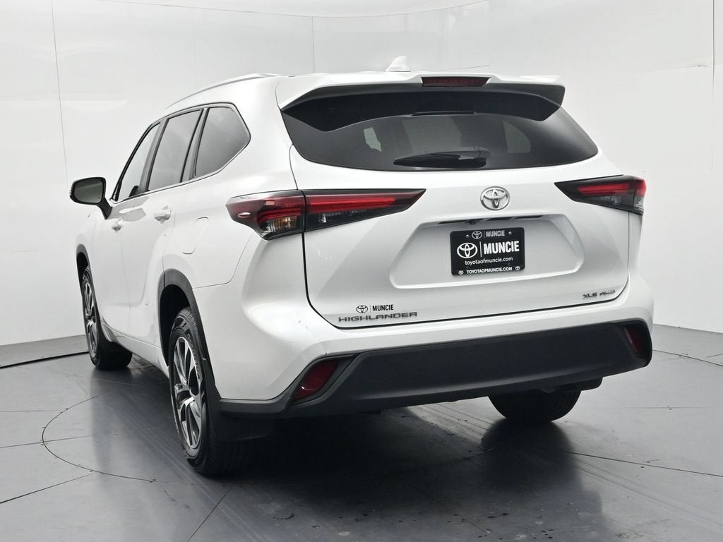 2024 Toyota Highlander XLE