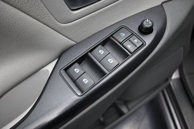 2019 Toyota Sienna LE 8 Passenger