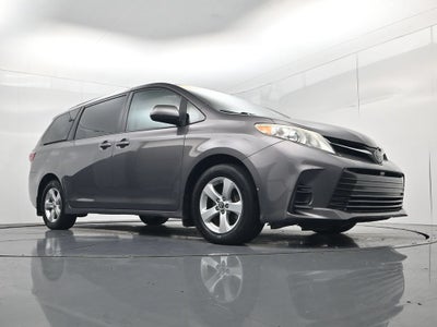 2019 Toyota Sienna LE 8 Passenger